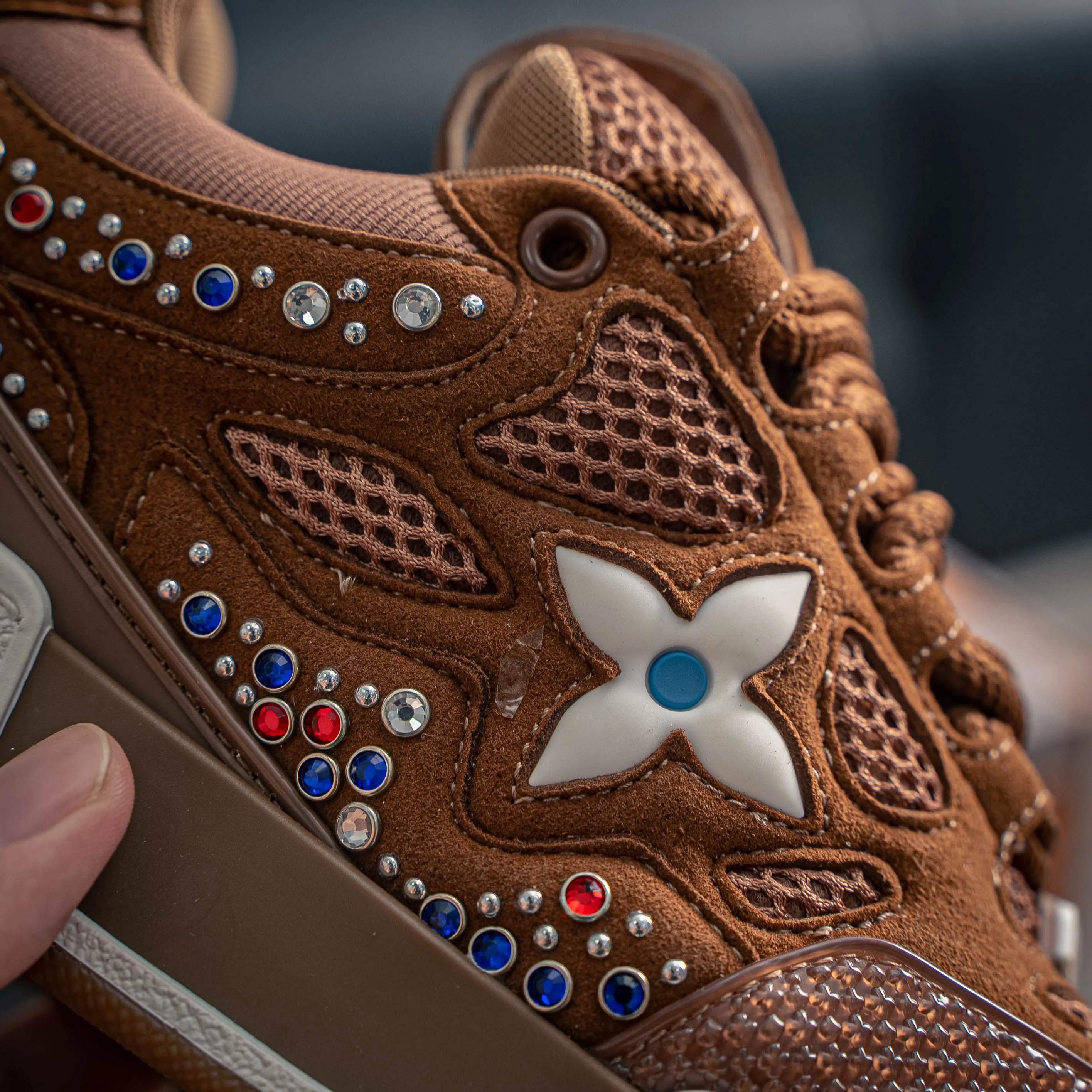 # LV- - trainer 2026 New Arrival 1：1 ！！ Shoes Cowhide Leather ， LOGO ， ➕Breathable ， 。